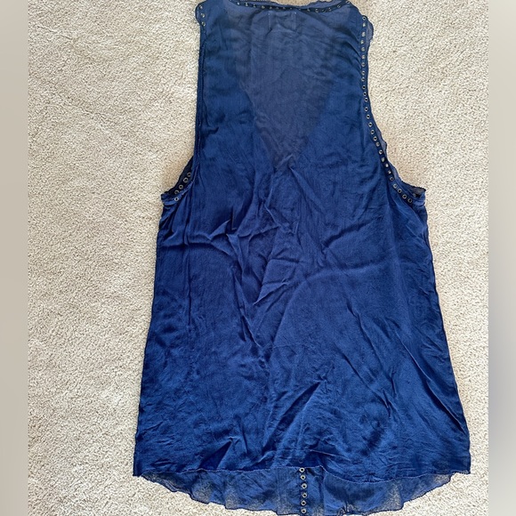 Pins and Needles tank top - Picture 2 of 5